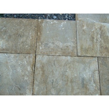 Dallage en pierre calcaire (Réf. SOL020)
